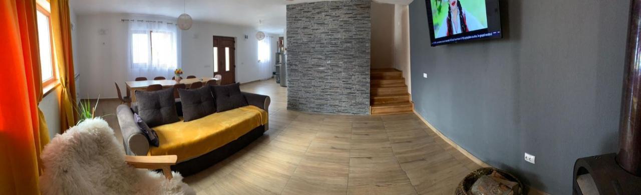 Casa Loredana Cartisoara Luaran gambar